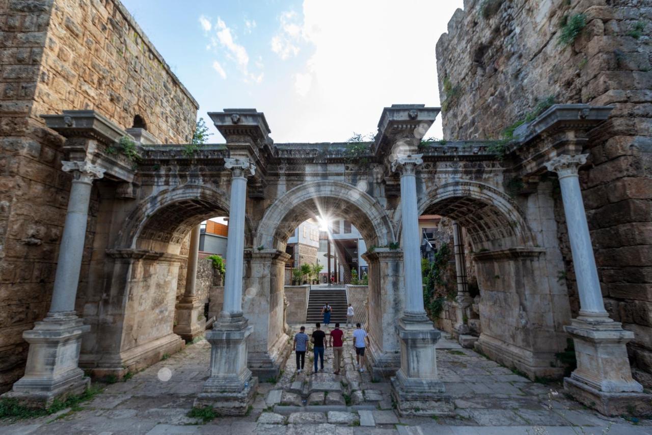 Pera Boutique Hotel Antalya Luaran gambar